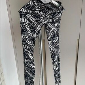 Kids Black & White Graphic Print Leggings